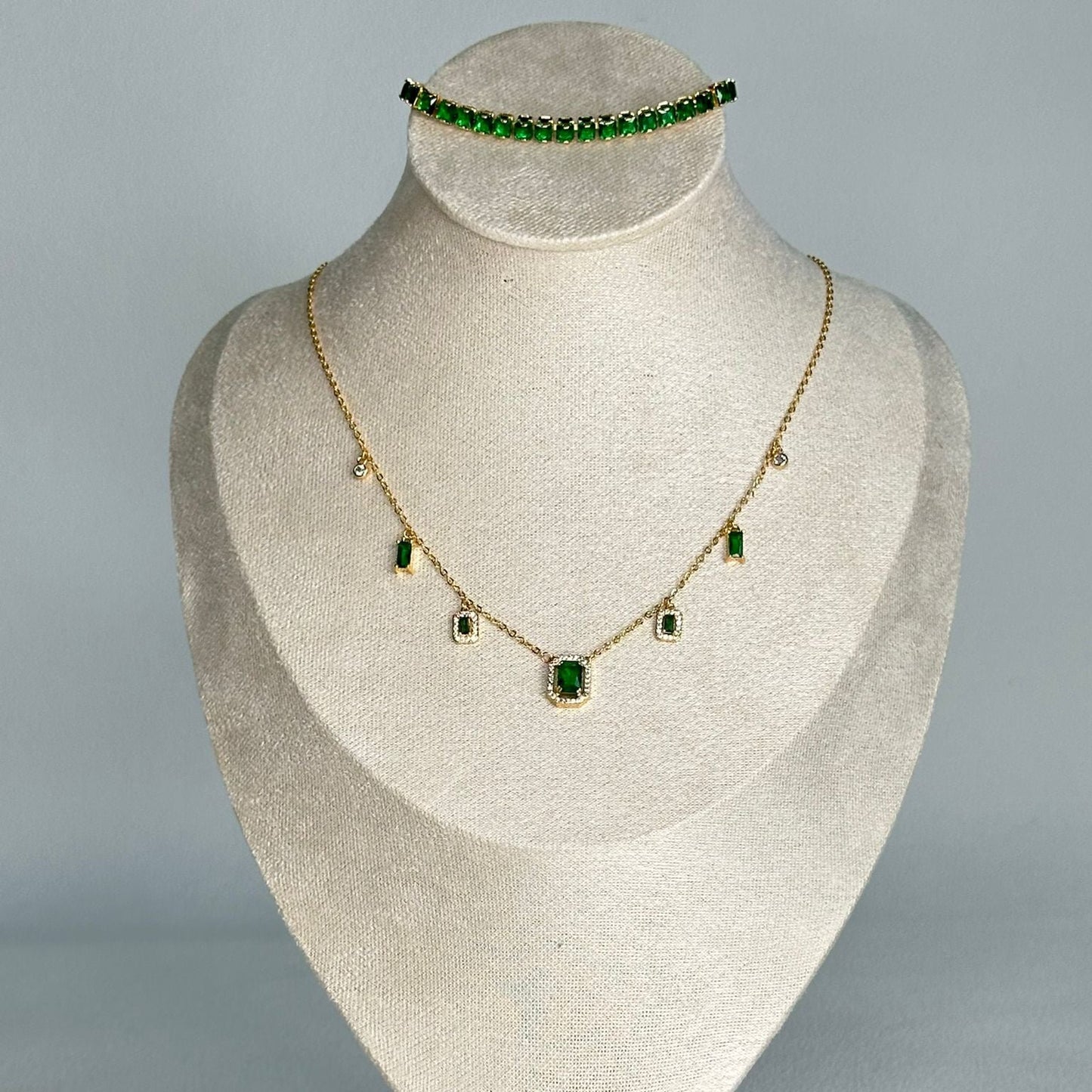 Gold Tgrene Jewelry Set