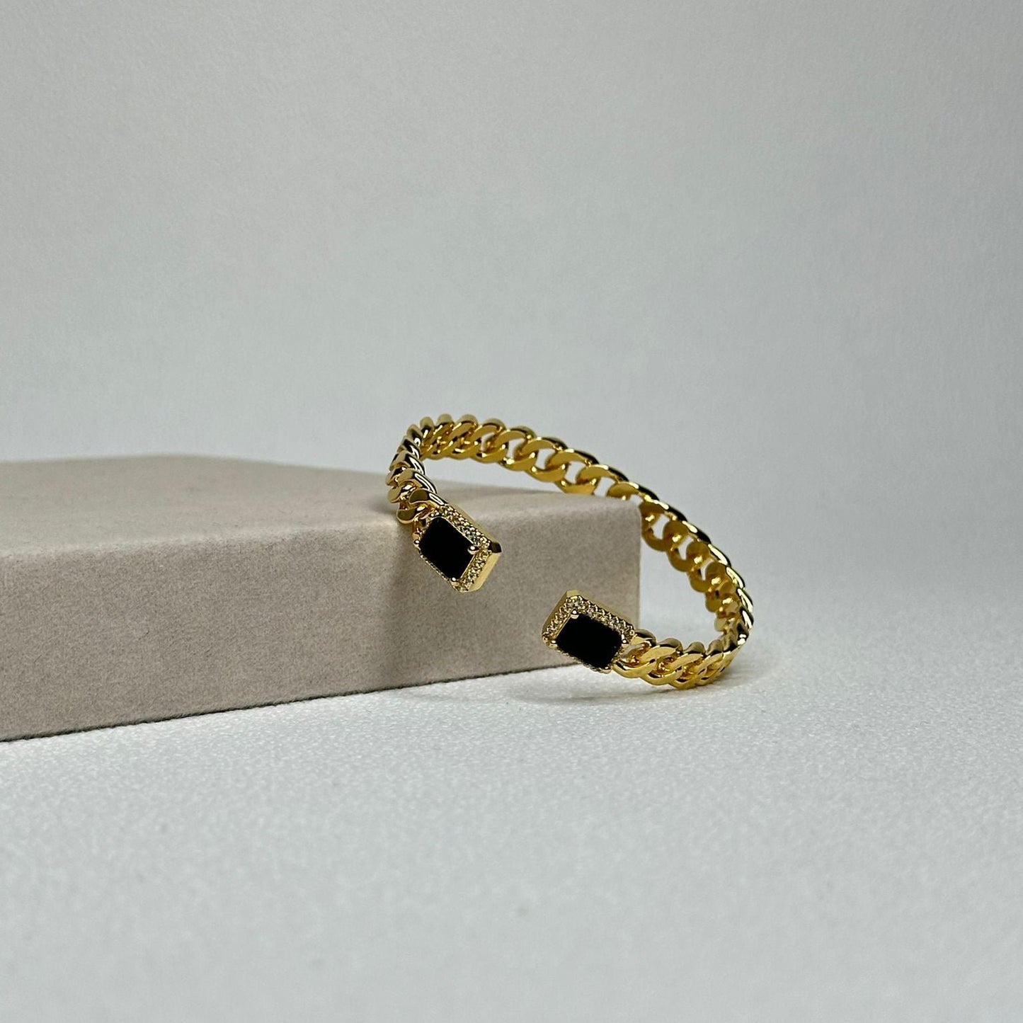 Gold Chine Bracelet