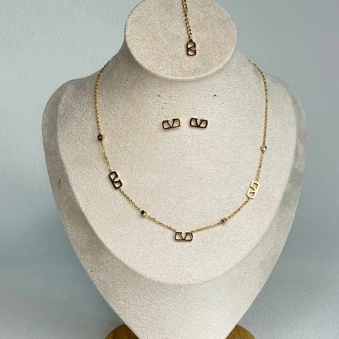 Gold Hract Jewelry Set